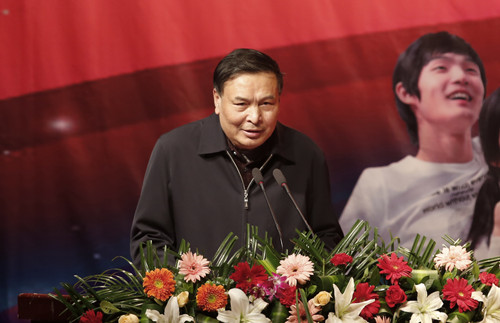 微信大赛启动仪式3(校党委书记刘纯献在启动仪式上致辞).jpg