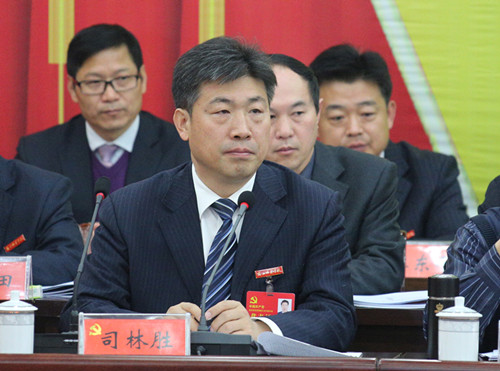 kkk校长司林胜主持大会5.jpg