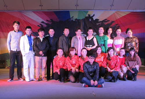 雷洋汇演合影.jpg