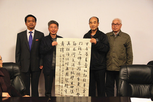 64届校友回校2.jpg
