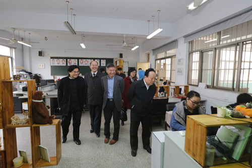 袁部长一行来访1.jpg