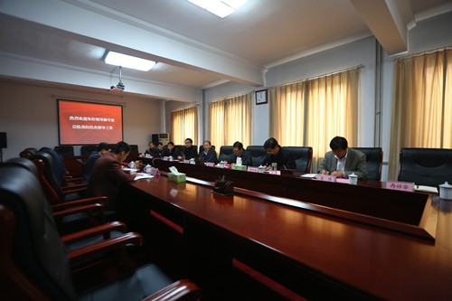 1116应用技术大学联盟来校考察座谈会.jpg
